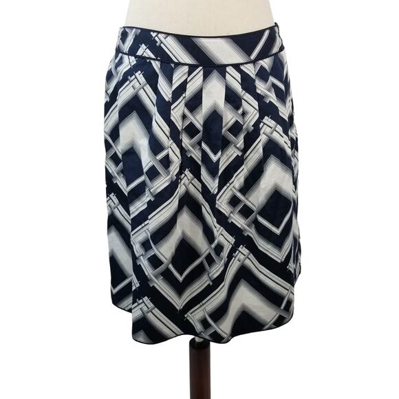 Talbots Navy Blue White Skirt Lined Nice Size 12 - Picture 1 of 6